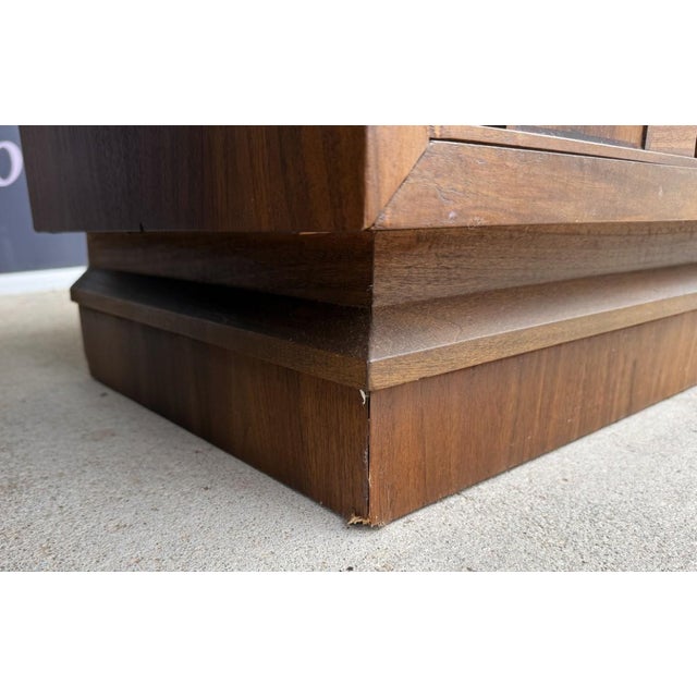 Pair of 1970s Brutalist-Inspired Nightstands For Sale - Image 10 of 17