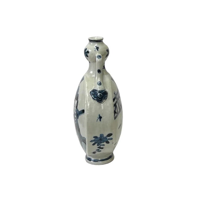 Chinese Chinese Blue White Porcelain Lady People Graphic Round Shape Flat Vase For Sale - Image 3 of 6