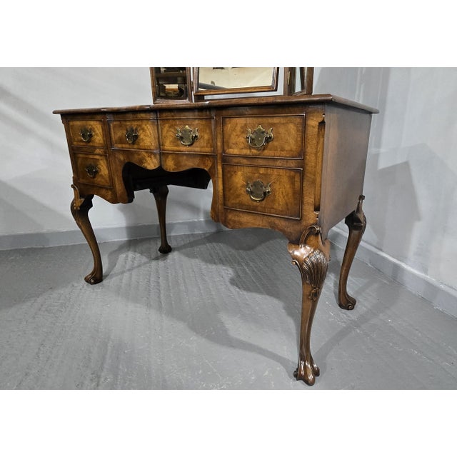 Queen Anne Dressing Table, 1920s For Sale - Image 4 of 16