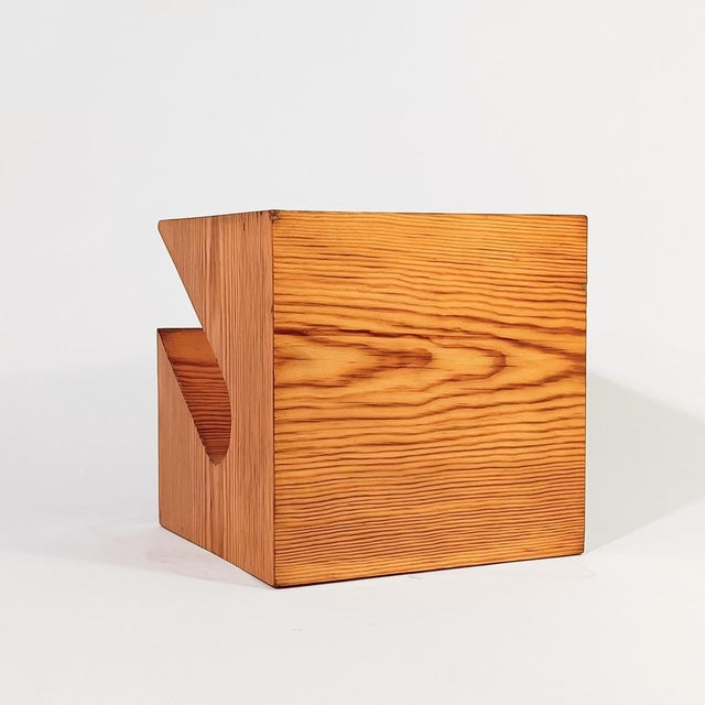 Sculptural Side Table in Pine Wood in the style of Charlotte Perriand, 1970s For Sale - Image 6 of 12