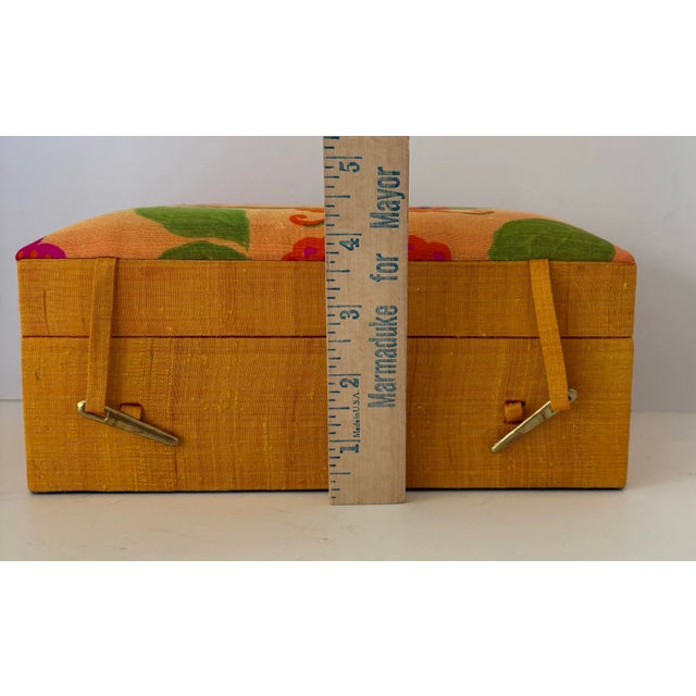 Late 20th Century Hand Woven Thai Silk Colorful Butterfly Trinket Jewelry Box. For Sale - Image 11 of 12