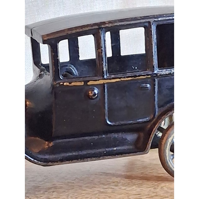 Black Share Antique Arcade Cast Iron Ford Model T Tudor Sedan Toy C. 1925 Original Paint For Sale - Image 8 of 17
