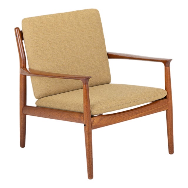 Model 218 Easy Chair by Grete Jalk for Glostrup Mobelfabrik, 1960s For Sale