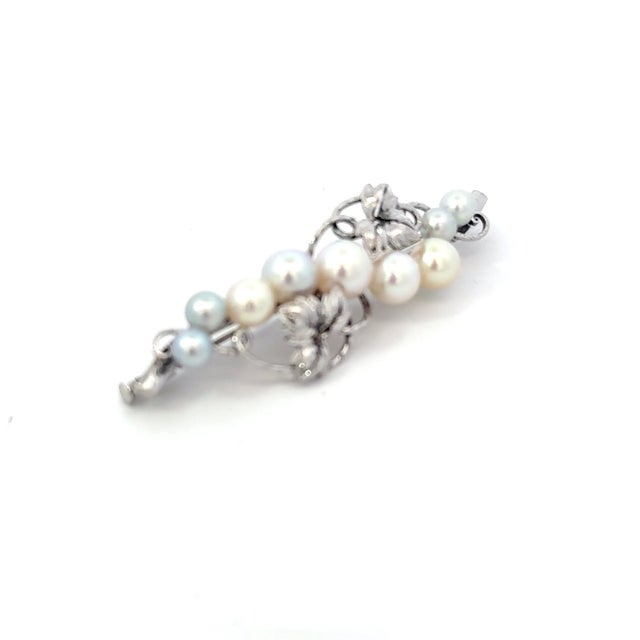Contemporary Mikimoto Akoya Pearl Brooch Sterling Silver 6.8 mm Estate 8 Grams For Sale - Image 3 of 12