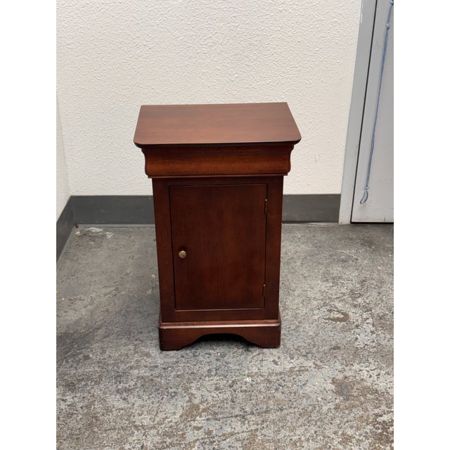 Design Plus Gallery presents the Louis Philippe One Drawer Door Nightstand by Shermag. This bedside cabinet showcases...