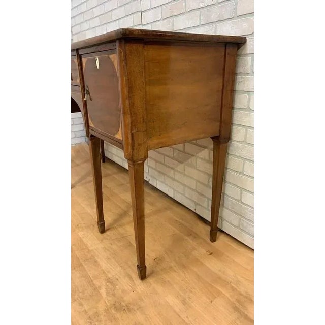 Queen Anne Antique Federal Style Mahogany Inlaid Spade Foot Sideboard For Sale - Image 3 of 8