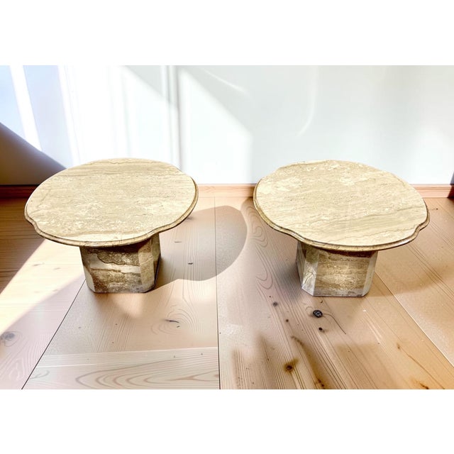 Angelo Mangiarotti Pair of 1970s Italian Travertine Scalloped Edge Pedestal End Tables For Sale - Image 4 of 17