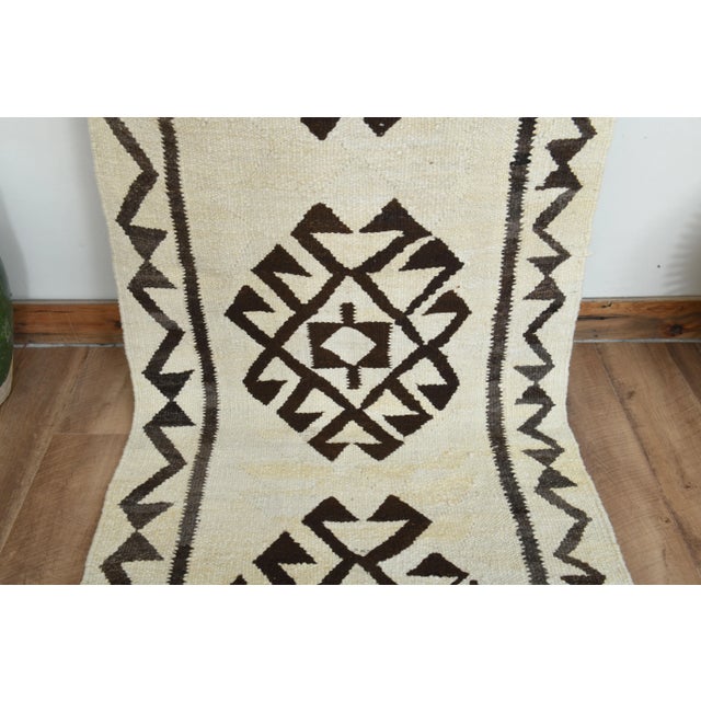 Textile 1970s Turkish Oushak Handmade Wool Cotton Beige Runner Rug For Sale - Image 7 of 11