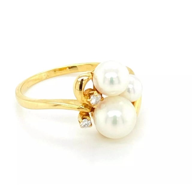 Mikimoto Akoya Pearls Diamond 18k Yellow Gold Ring For Sale In Miami - Image 6 of 7