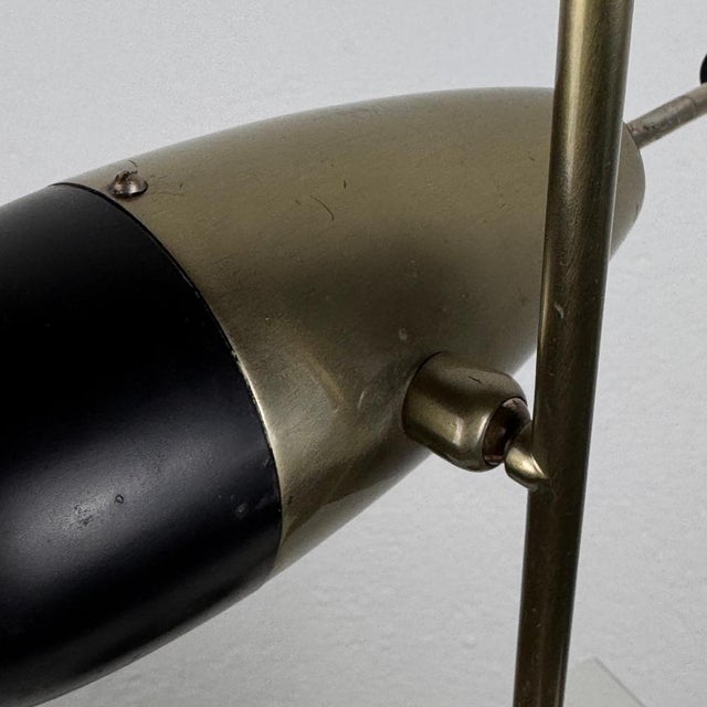 Model 577 Desk Lamp attributed to Lumi Milan by Oscar Torlasco, 1950s For Sale - Image 11 of 18