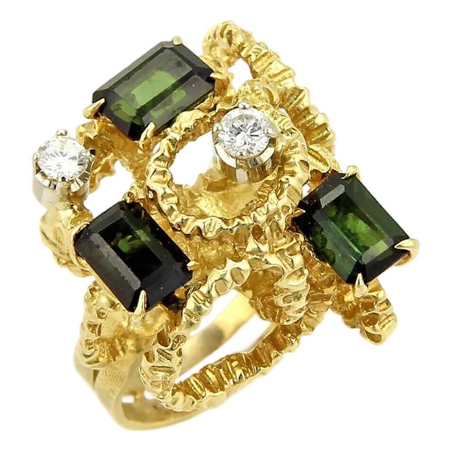 Diamond Green Tourmaline 18k Yellow Gold Fancy Textured Ring - Size 7 For Sale