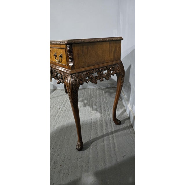 Brown Queen Anne Burr Walnut Console Table, 1920 For Sale - Image 8 of 16