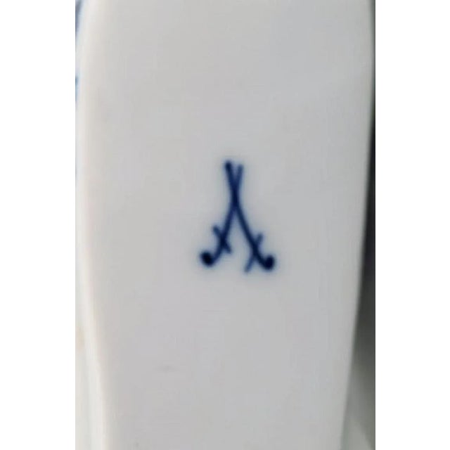 Antique German Miniature Slipper in Hand-Painted Porcelain from Meissen For Sale - Image 5 of 6