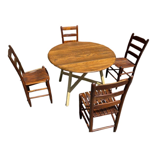 Early 20th Century Round Wooden Dining Table With 4 Ladder-Back Chairs - Set of 5 For Sale