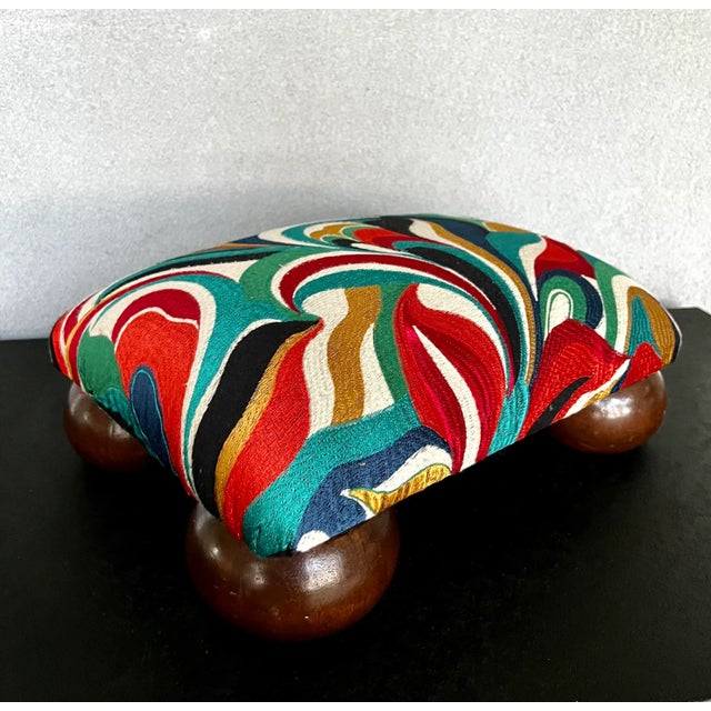 Mid 20th Century Refinished Mid-Century Modern Footstool With Abstract Multicolor Embroidered Fabric For Sale - Image 5 of 10
