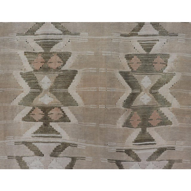 Bold Medallion Design Turkish Flat Weave Kilim Rug With Earthy Tones and Green For Sale - Image 10 of 12