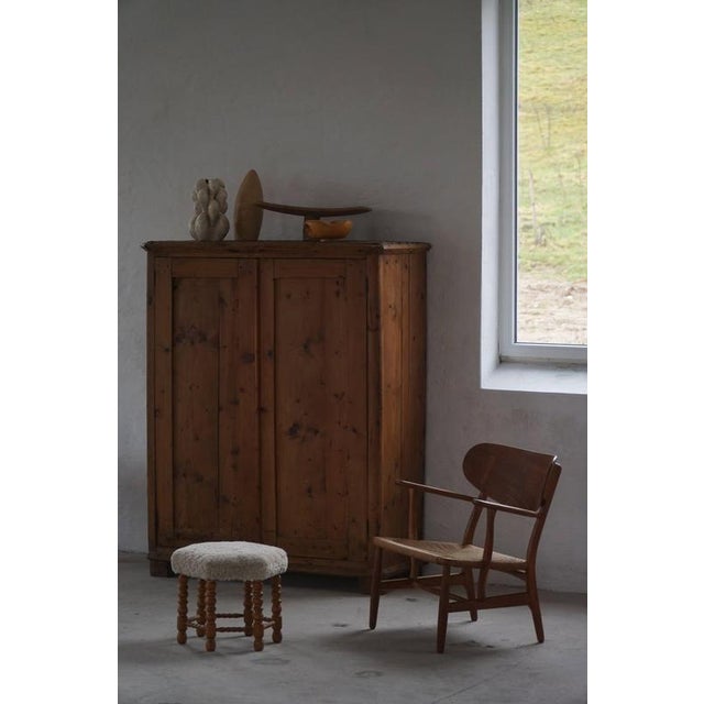 Antique Cabinet in Pine, Sweden, 18th Century For Sale - Image 5 of 18