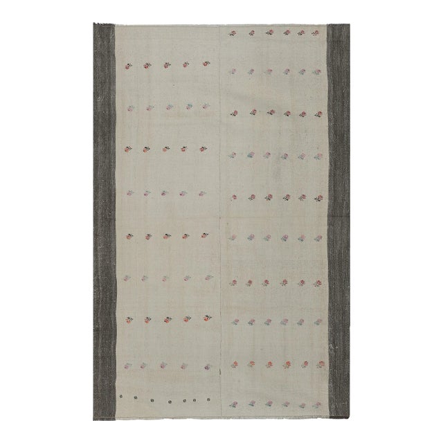 Vintage Aubusson Floral Turkish Kilim Rug 5'8" X 8'11" For Sale