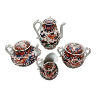 Japanese Imari Tea & Coffee Service Ca. 1700 – Arita Export Ware, Edo Period – 4 Pieces For Sale