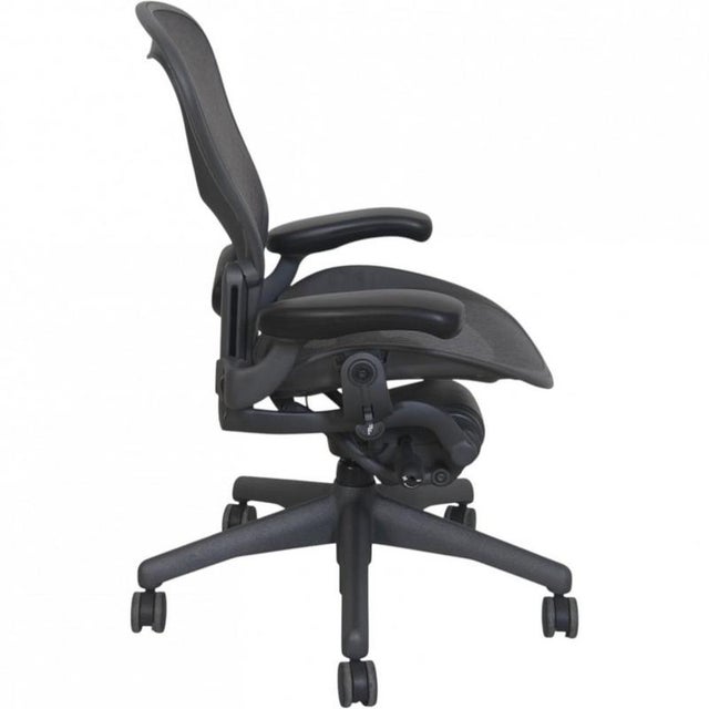 Herman Miller Aaron office chair in black, size B, from around the 2010s. The chair has been restored and appears in great...