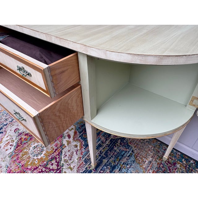 Vintage Hekman Copely Place Buffet Sideboard Hand Painted and Gilded For Sale - Image 9 of 17