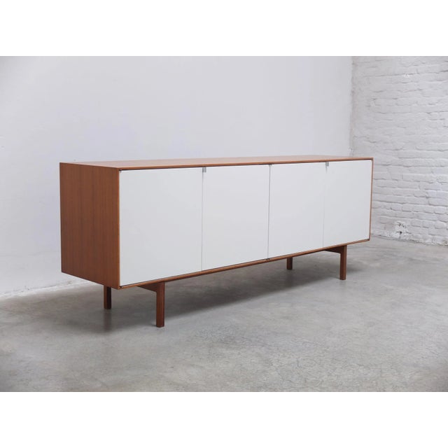 Freestanding Model 541 Sideboard by Florence Knoll for Knoll, 1952 For Sale - Image 6 of 18