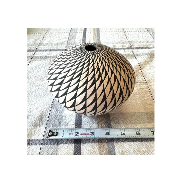 Mid 20th Century Vintage Acoma Pueblo Native American Pottery Swirl Jar Artist Sandra Victorino For Sale - Image 5 of 10