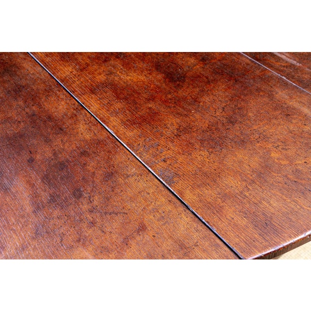 19th Century Oversized Oval Gate-Leg Drop Leaf Oak Dining Table For Sale In New York - Image 6 of 16