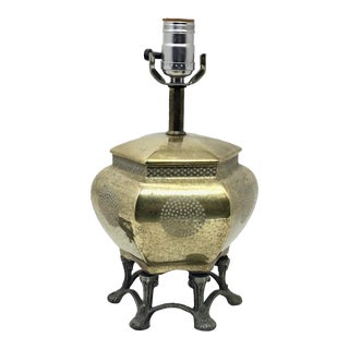 1950s Vintage Mid-Century Chinoiserie Gold Accent Lamp For Sale