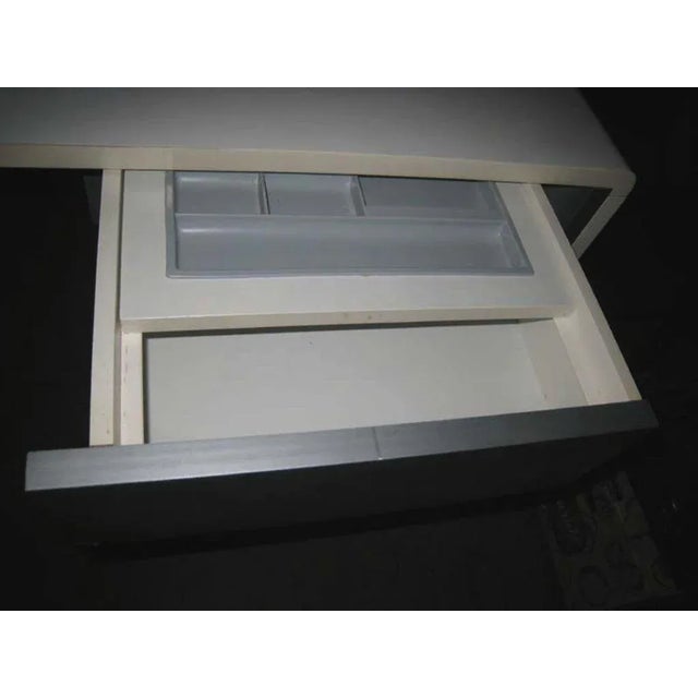 Mid-Century Modern Vintage White Laminate & Brushed Steel Desk For Sale - Image 3 of 6