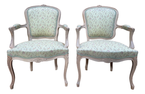 Vintage Louis XV Style Cabriolet Chairs in Sandblasted Beech and Floral Fabric, 1960s, Set of 2