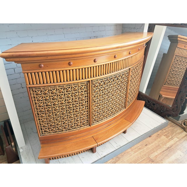 Vintage Coastal Bohemian Bamboo Rattan Tropical Tiki Bar and Swivel Stools, 1970s, Set of 3 For Sale - Image 6 of 18