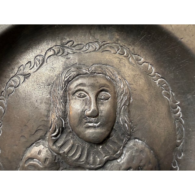 Antique 18th Century Tooled Engraved Handmade Portrait Pewter Plaque Plate Dish For Sale - Image 4 of 9