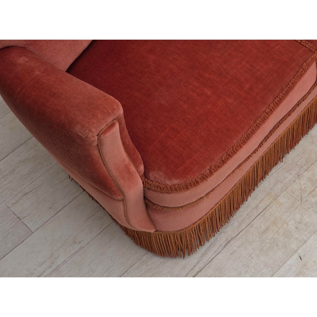 1970s Three-Seater Danish Curved Sofa in Pink Furniture Velour, 1970s For Sale - Image 5 of 18