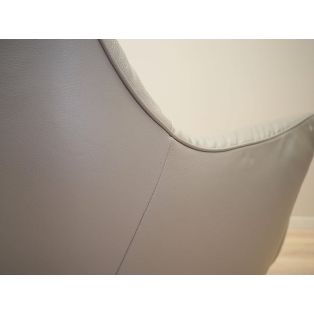 Vintage Italian Leather Swivel Chair from Natuzzi, 1990s For Sale - Image 13 of 18