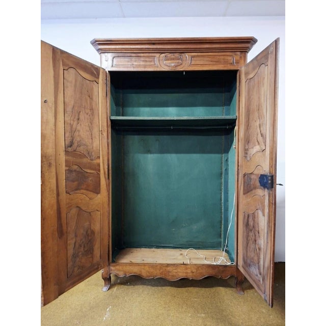 Louis XV Wardrobe in Walnut For Sale - Image 10 of 12