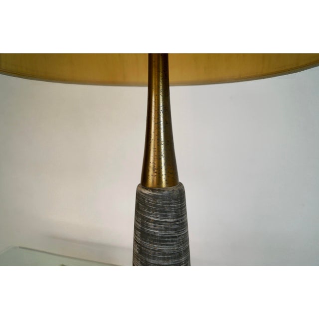 Paul Evans 1960’s Mid-Century Modern Brutalist Ceramic & Brass Table Lamp For Sale - Image 4 of 12