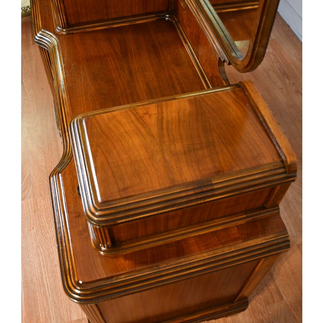1950s Vintage Art Deco Walnut Inlaid Vanity and Mirror / Makeup Table For Sale - Image 6 of 16