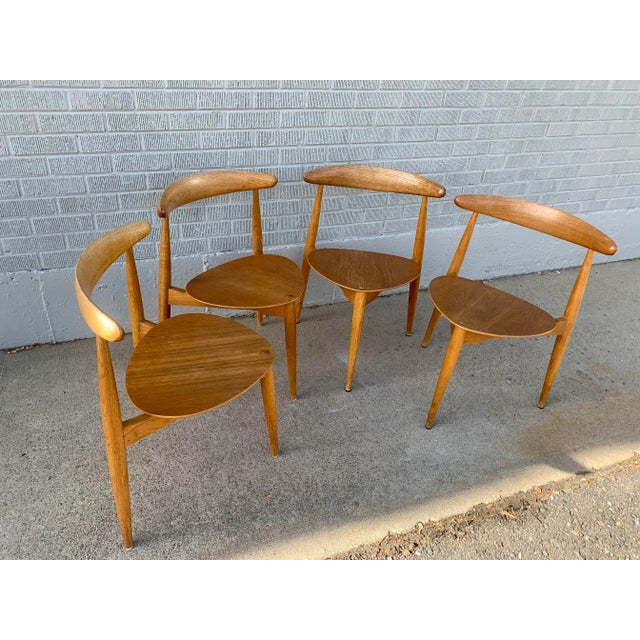 Wood Mid 20th Century Heart Chairs, Attributed to Hans Wegner, Set of 4 For Sale - Image 7 of 13