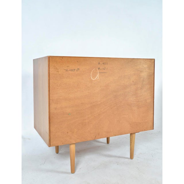 Concorde Range Chest of Drawers in Oak and Beech by John & Sylvia Reid for Stag, 1960s For Sale - Image 13 of 18