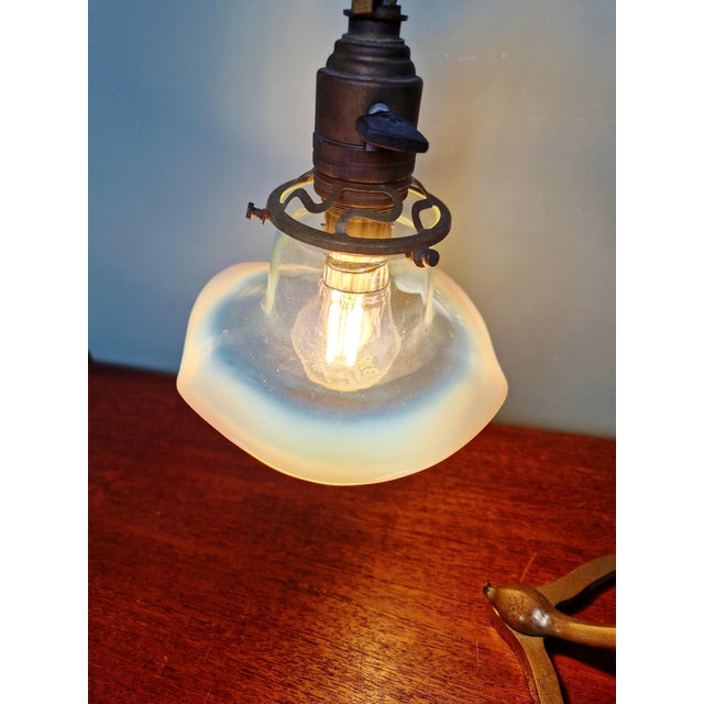 Early 20th Century Art Nouveau Table Lamp in Bronze and Brass with Opalescent Glass Shade, France, 1900s For Sale - Image 5 of 14