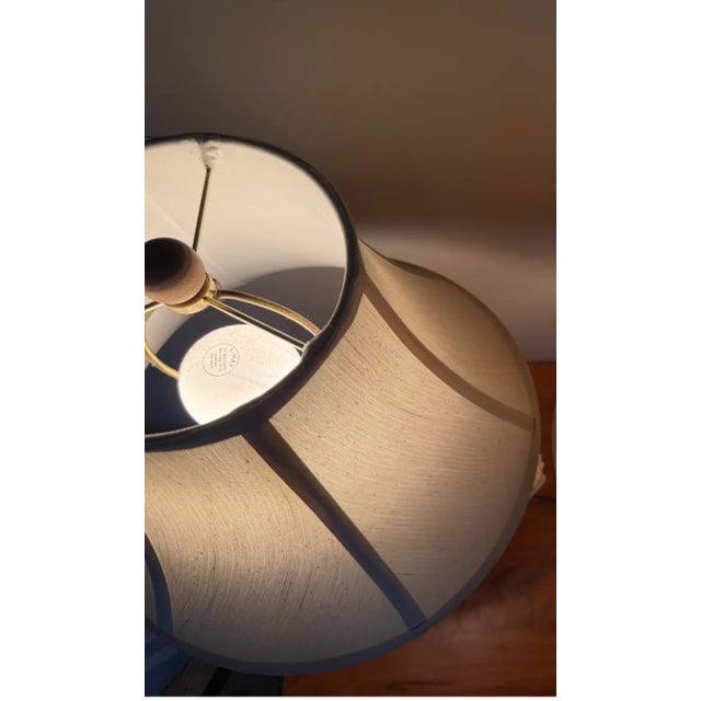 Vintage 1981 Ceramic Heavy Clam Shell Table Lamp For Sale In Phoenix - Image 6 of 6
