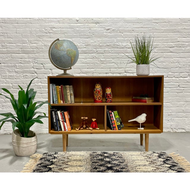 Wood Mid Century Modern Bookcase | Danish Bookshelf Tapered Legs, C. 1960’s - Only One Available For Sale - Image 7 of 14