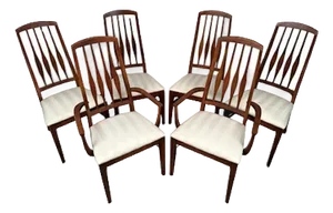 Mid 20th Century Set of Six Mid-Century Modern Walnut Dining Chairs