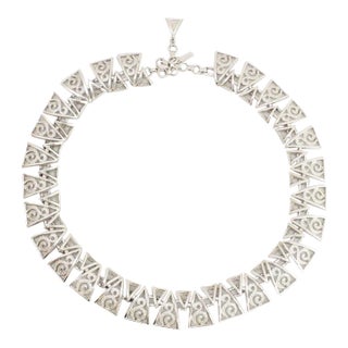 Vintage 1960s Signed Monet Rhodium Plated Interlocking V Shapes Collar Necklace For Sale