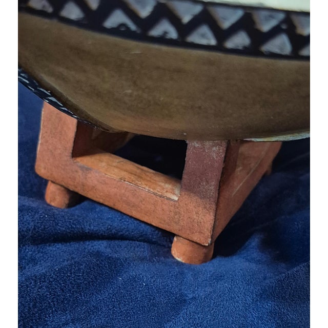 19th Century Papua New Guinea Admiralty Islands Style Carved Wood Ritual Feast Bowl For Sale - Image 4 of 11