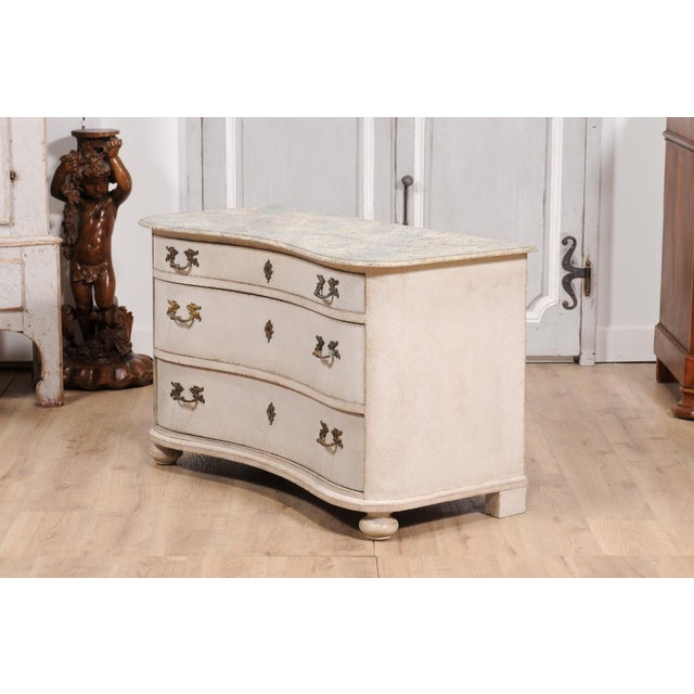 Swedish Baroque Style 19th Century Gray Serpentine Front Three-Drawer Chest For Sale - Image 4 of 12