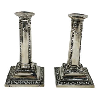 English Silver Candlesticks attributed to Thomas Bradbury, 1904, Set of 2 For Sale