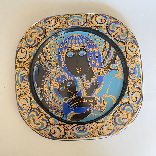 1970s Christmas Plate with Angel and Trumpet in Glass by Björn Wiinblad for Rosenthal Studio Line, 1976 For Sale - Image 5 of 6