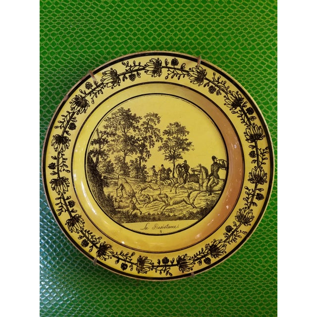 18th Century French Canary Yellow Creil Plates With Hunting Scenes - a Pair For Sale - Image 4 of 10